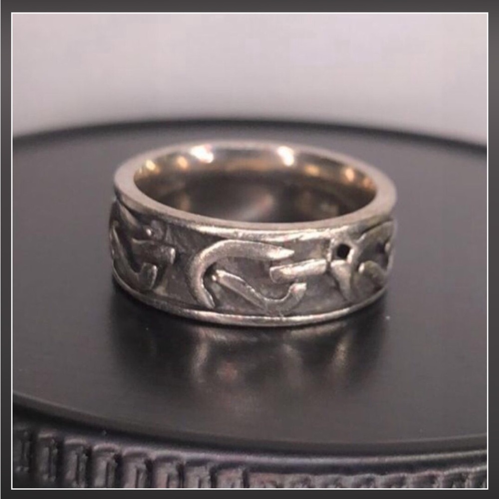 Size 5 Ornate leaf sterling silver ring